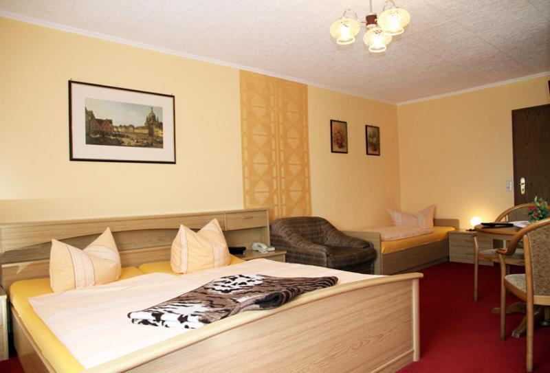 Familienhotel Zur Linde Panschwitz-Kuckau Room photo
